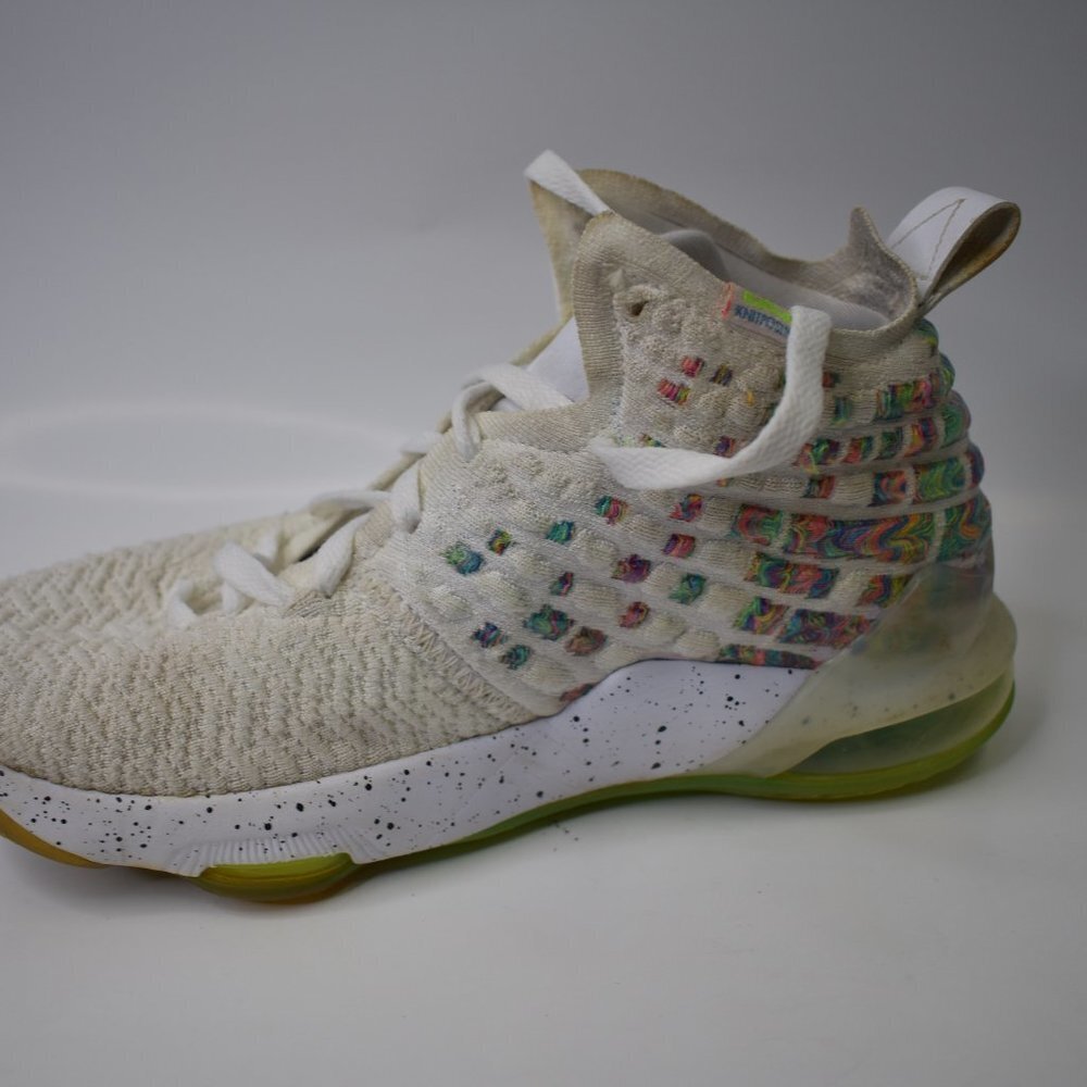 LeBron 17 XVII Air Command Shoes Nike Youth BQ5594-100 GS Size 5.5Y Women's 7  G - Picture 5 of 14